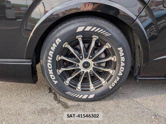 Toyota HIACE VAN 2012-10 8038840-28