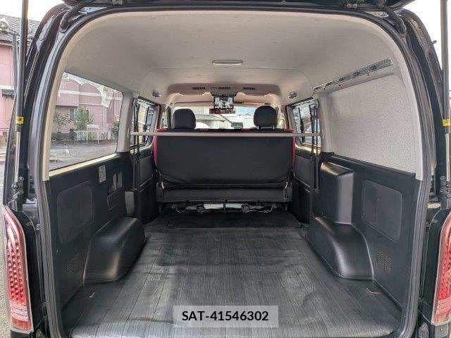 Toyota HIACE VAN 2012-10 8038840-8