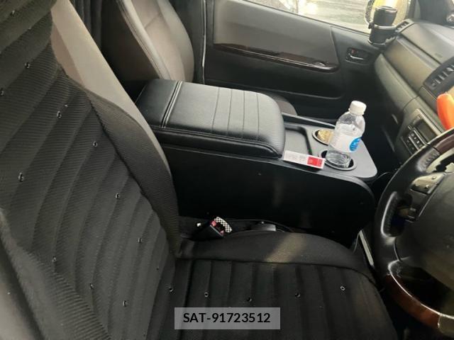 Toyota HIACE VAN 2019-07 8038830-9