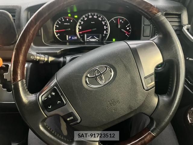 Toyota HIACE VAN 2019-07 8038830-12