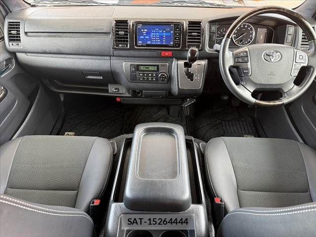 Toyota HIACE VAN 2022-03 8038827-1