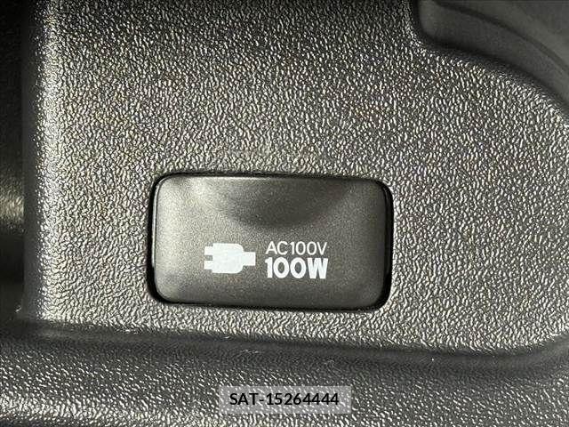 Toyota HIACE VAN 2022-03 8038827-22