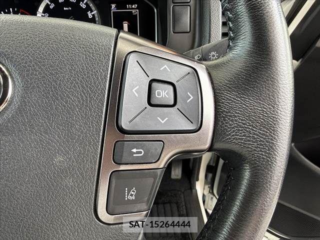 Toyota HIACE VAN 2022-03 8038827-27