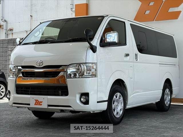 Toyota HIACE VAN 2022-03 8038827-7