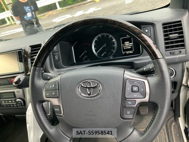 Toyota HIACE VAN 2022-03 8038820-16