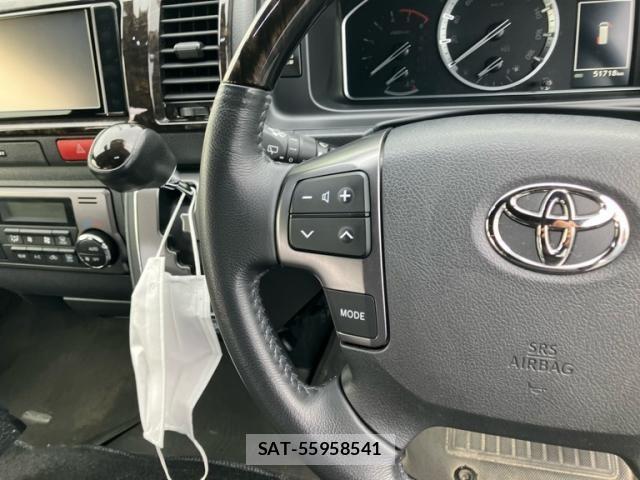 Toyota HIACE VAN 2022-03 8038820-17