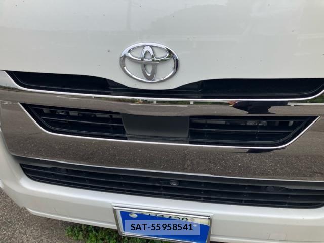 Toyota HIACE VAN 2022-03 8038820-3