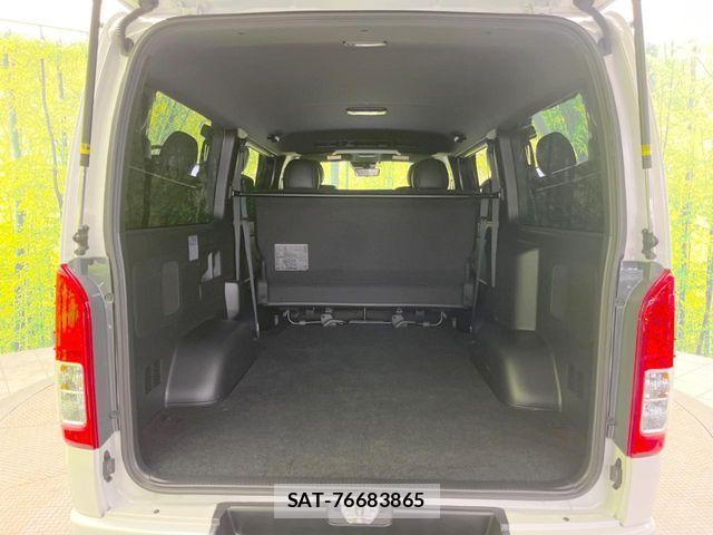 Toyota HIACE VAN 2025-03 8038792-9