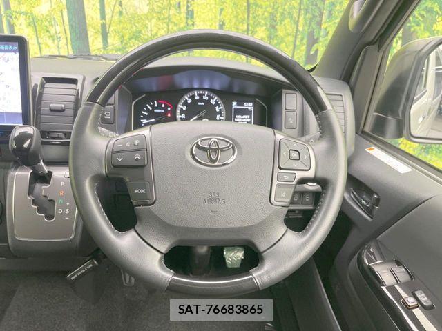Toyota HIACE VAN 2025-03 8038792-10