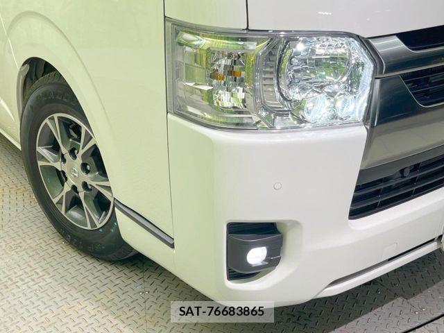 Toyota HIACE VAN 2025-03 8038792-11