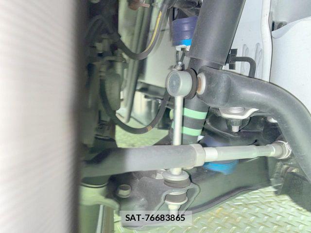 Toyota HIACE VAN 2025-03 8038792-19