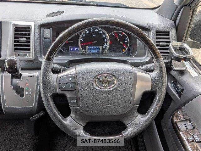 Toyota HIACE VAN 2020-01 8038842-10