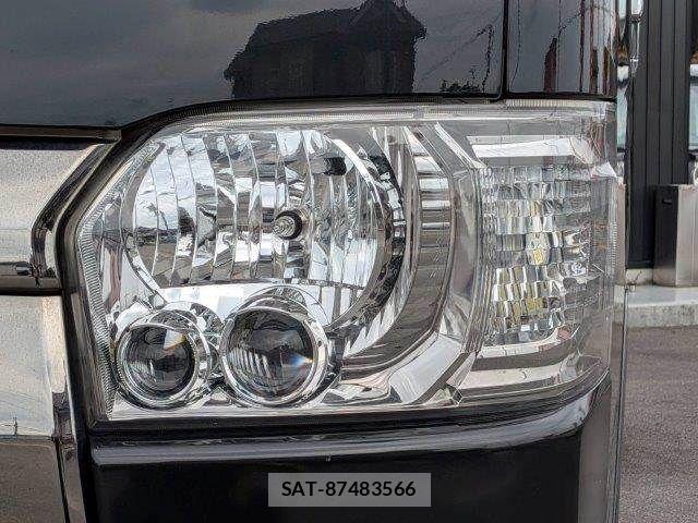 Toyota HIACE VAN 2020-01 8038842-21