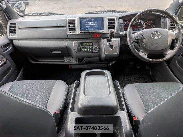 Toyota HIACE VAN 2020-01 8038842-2