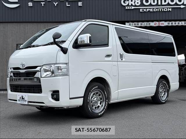 Toyota HIACE VAN 2024-08 8038795-11