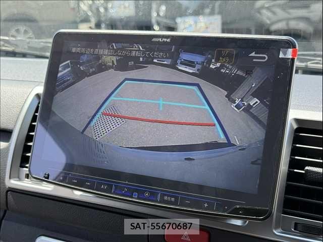 Toyota HIACE VAN 2024-08 8038795-7