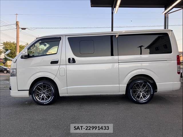 Toyota HIACE VAN 2021-12 8038821-13