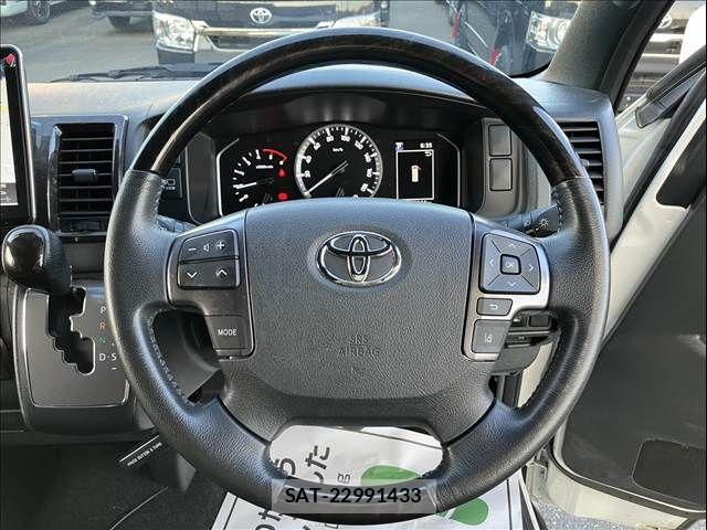 Toyota HIACE VAN 2021-12 8038821-16