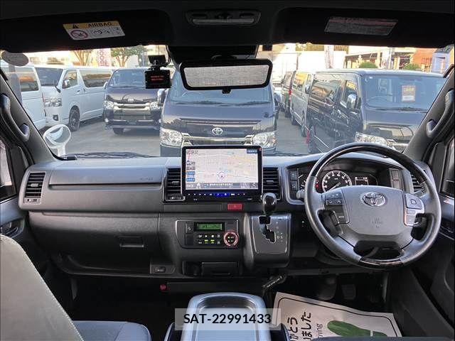 Toyota HIACE VAN 2021-12 8038821-3