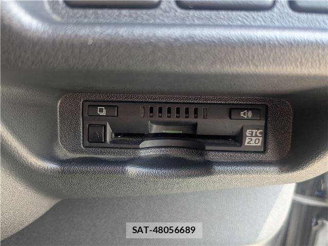 Toyota HIACE VAN 2020-07 8038833-20