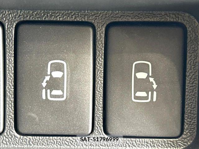 Toyota HIACE VAN 2025-10 8038790-3