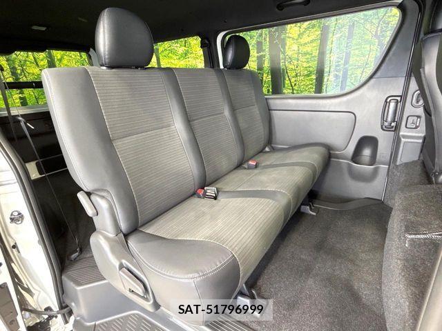 Toyota HIACE VAN 2025-10 8038790-8