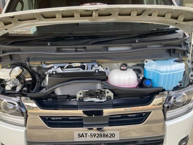 Toyota HIACE VAN 2026-03 8038793-12