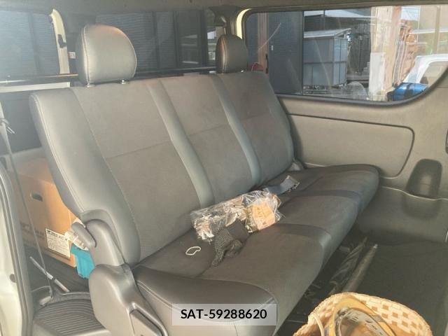 Toyota HIACE VAN 2026-03 8038793-15
