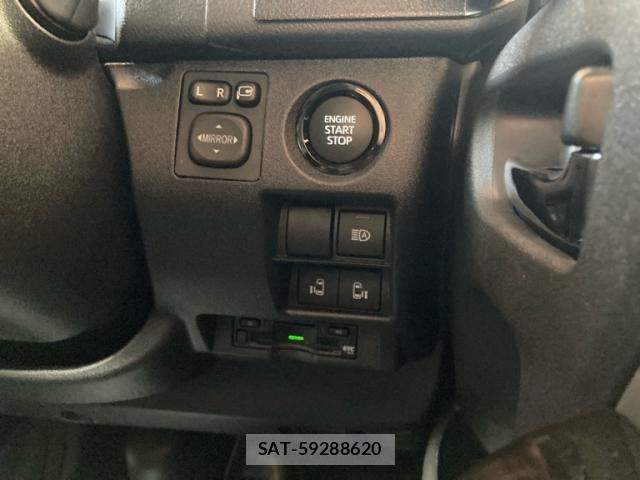 Toyota HIACE VAN 2026-03 8038793-25