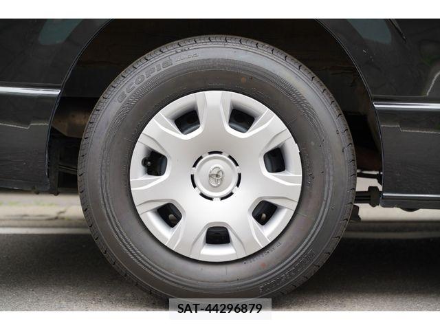 Toyota HIACE VAN 2021-08 8075957-9