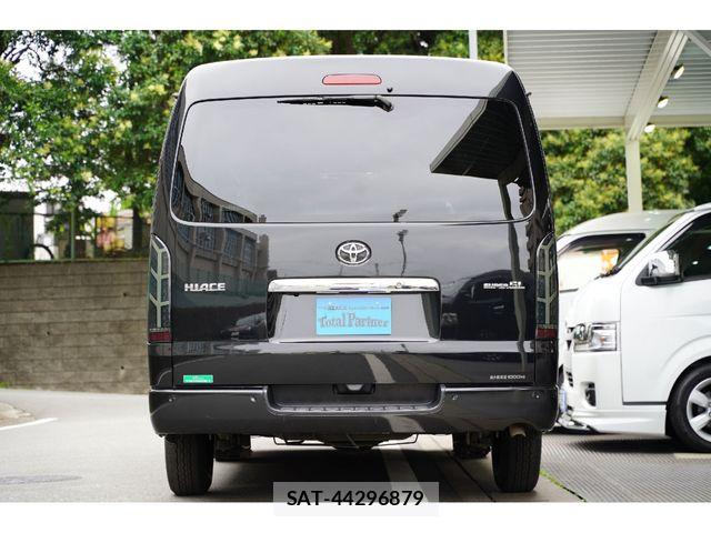 Toyota HIACE VAN 2021-08 8075957-13