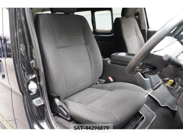 Toyota HIACE VAN 2021-08 8075957-22