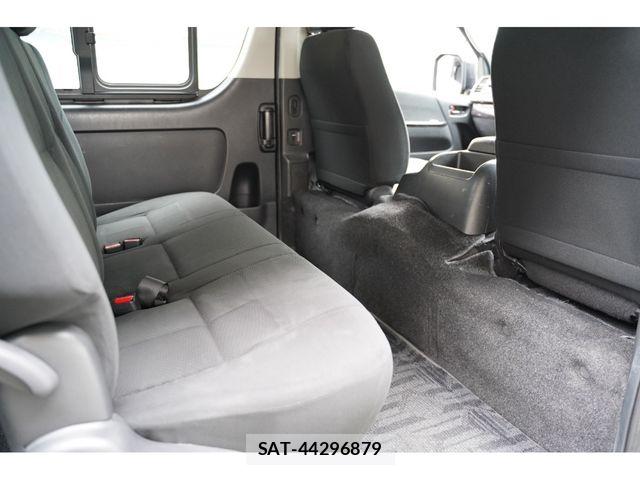 Toyota HIACE VAN 2021-08 8075957-25