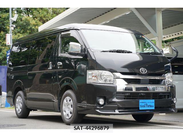 Toyota HIACE VAN 2021-08 8075957-7