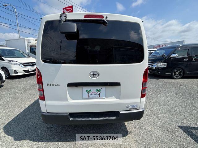 Toyota HIACE VAN 2022-04 8075951-5