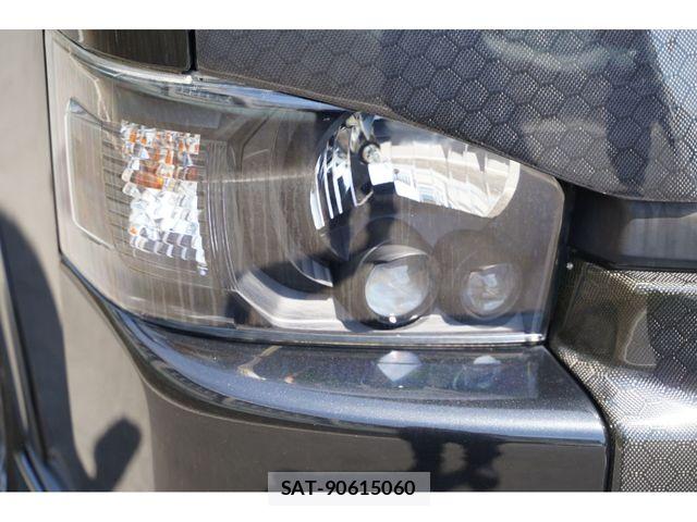 Toyota HIACE VAN 2016-07 8075948-18