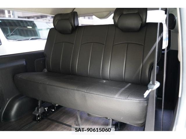 Toyota HIACE VAN 2016-07 8075948-23