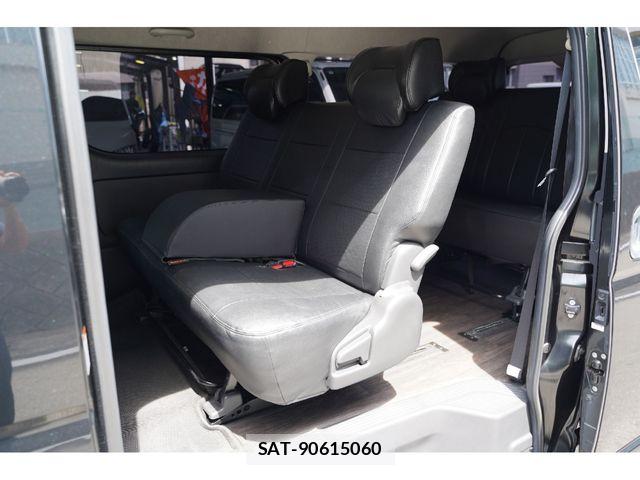Toyota HIACE VAN 2016-07 8075948-25