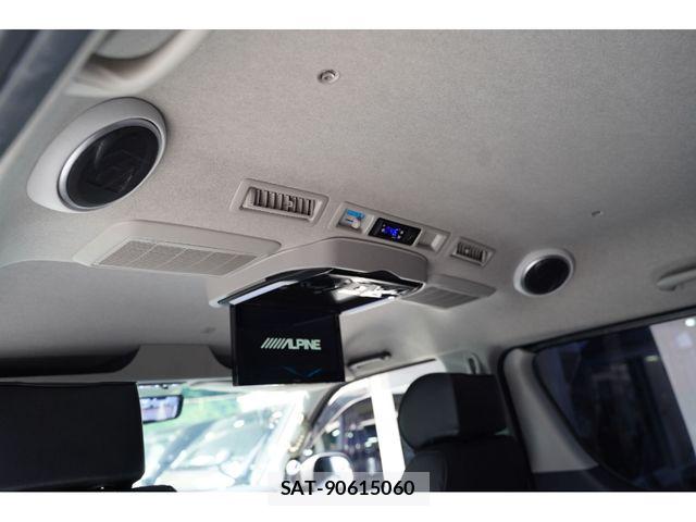 Toyota HIACE VAN 2016-07 8075948-27