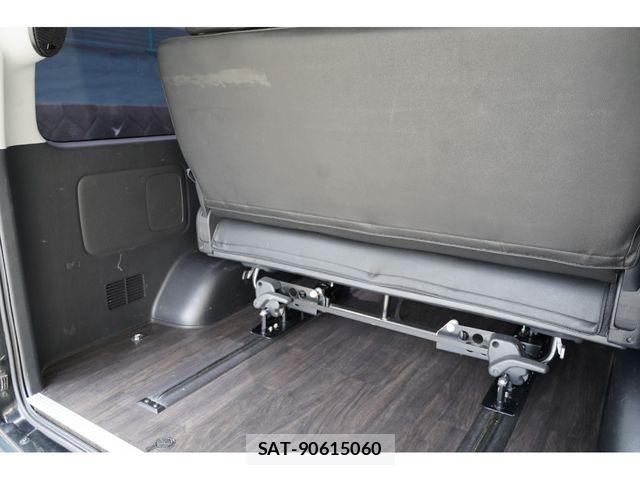 Toyota HIACE VAN 2016-07 8075948-29