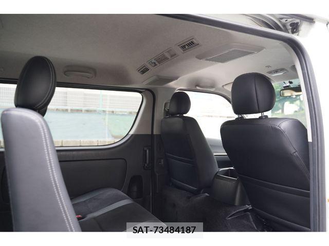 Toyota HIACE VAN 2016-01 8075955-26