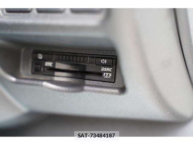 Toyota HIACE VAN 2016-01 8075955-6