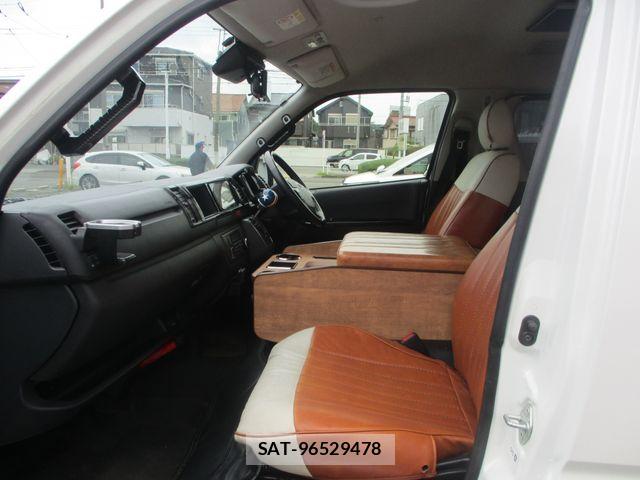 Toyota HIACE VAN 2017-12 8075952-9