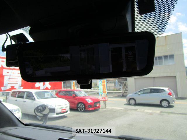 Toyota HIACE VAN 2022-09 8075950-17