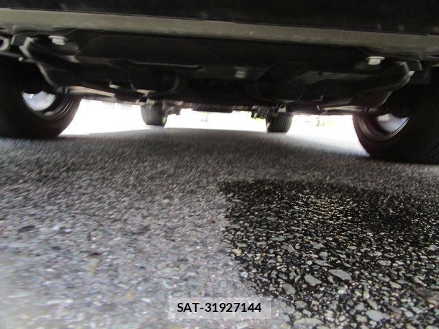 Toyota HIACE VAN 2022-09 8075950-23