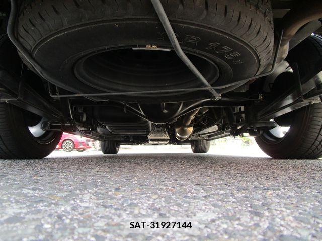 Toyota HIACE VAN 2022-09 8075950-24
