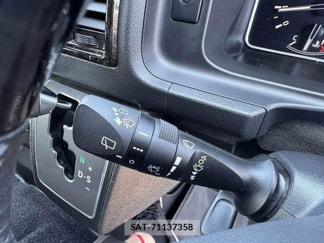 Toyota HIACE VAN 2021-10 8075954-14