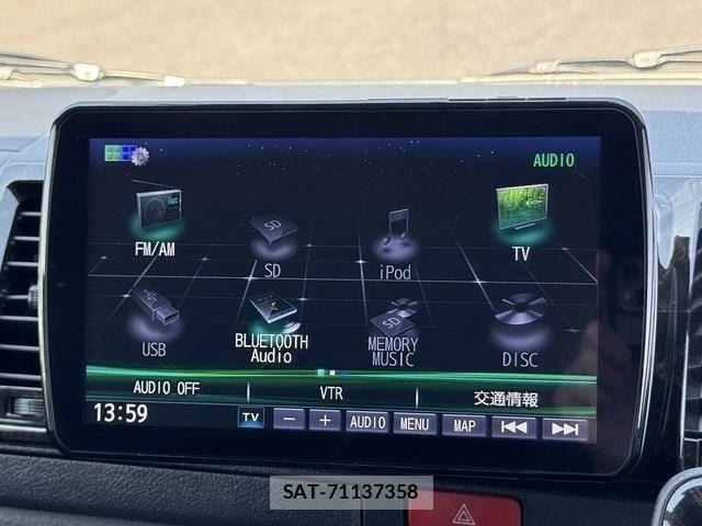 Toyota HIACE VAN 2021-10 8075954-17