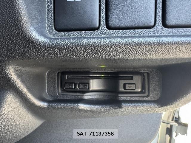 Toyota HIACE VAN 2021-10 8075954-21
