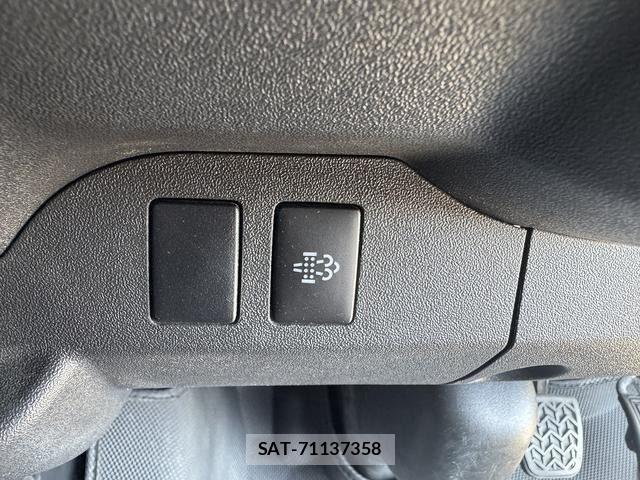 Toyota HIACE VAN 2021-10 8075954-24
